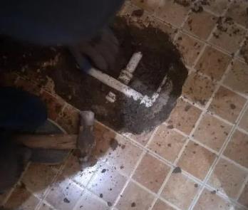 花山卫生间漏水维修公司为您分享下卫生间渗水如何处理及注意事项